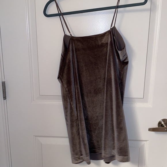 Velvet Mini - Picture 2 of 2